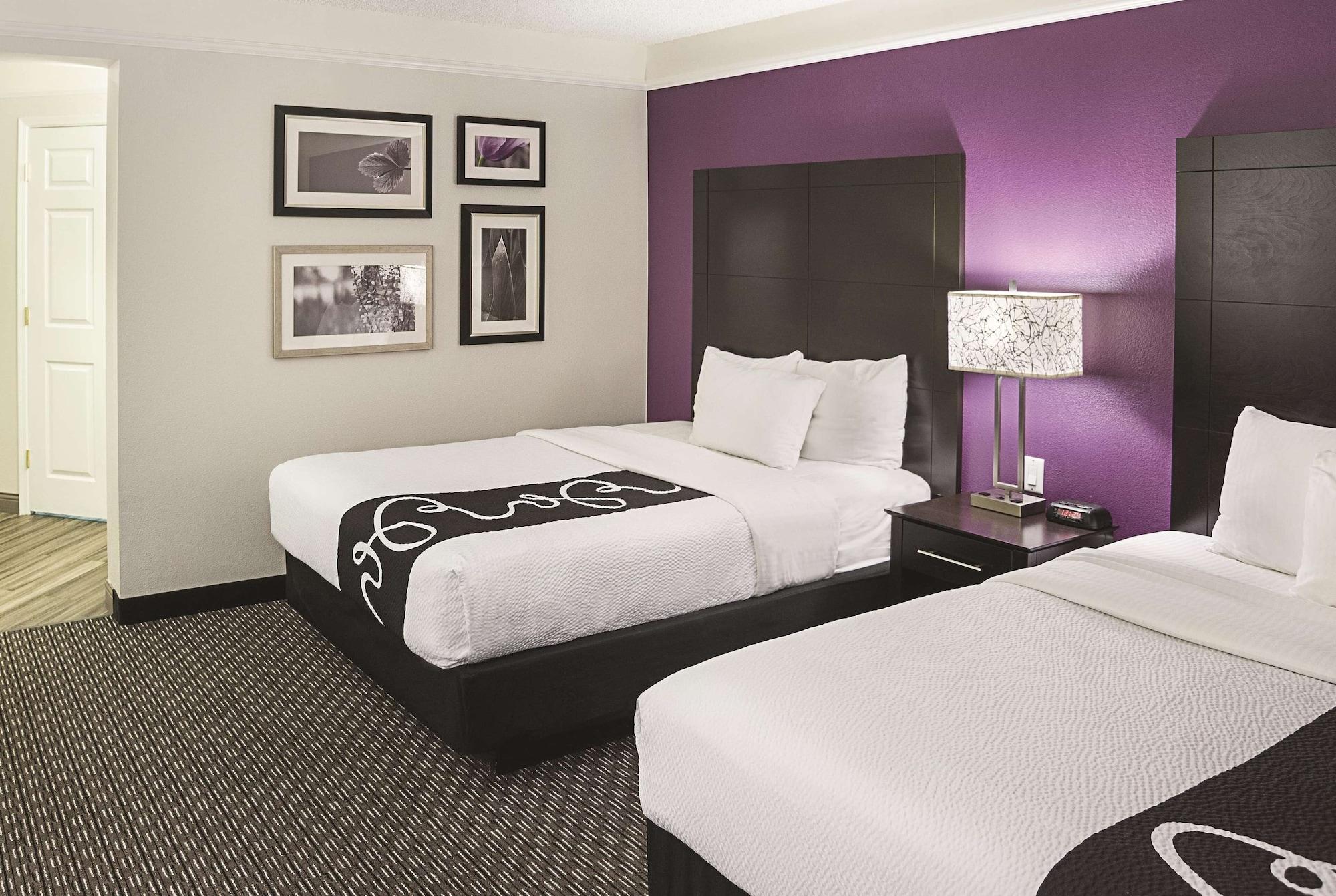 La Quinta By Wyndham Las Vegas Summerlin Tech Exterior photo
