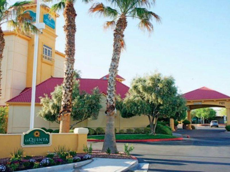 La Quinta By Wyndham Las Vegas Summerlin Tech Exterior photo