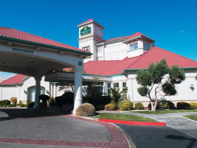 La Quinta By Wyndham Las Vegas Summerlin Tech Exterior photo