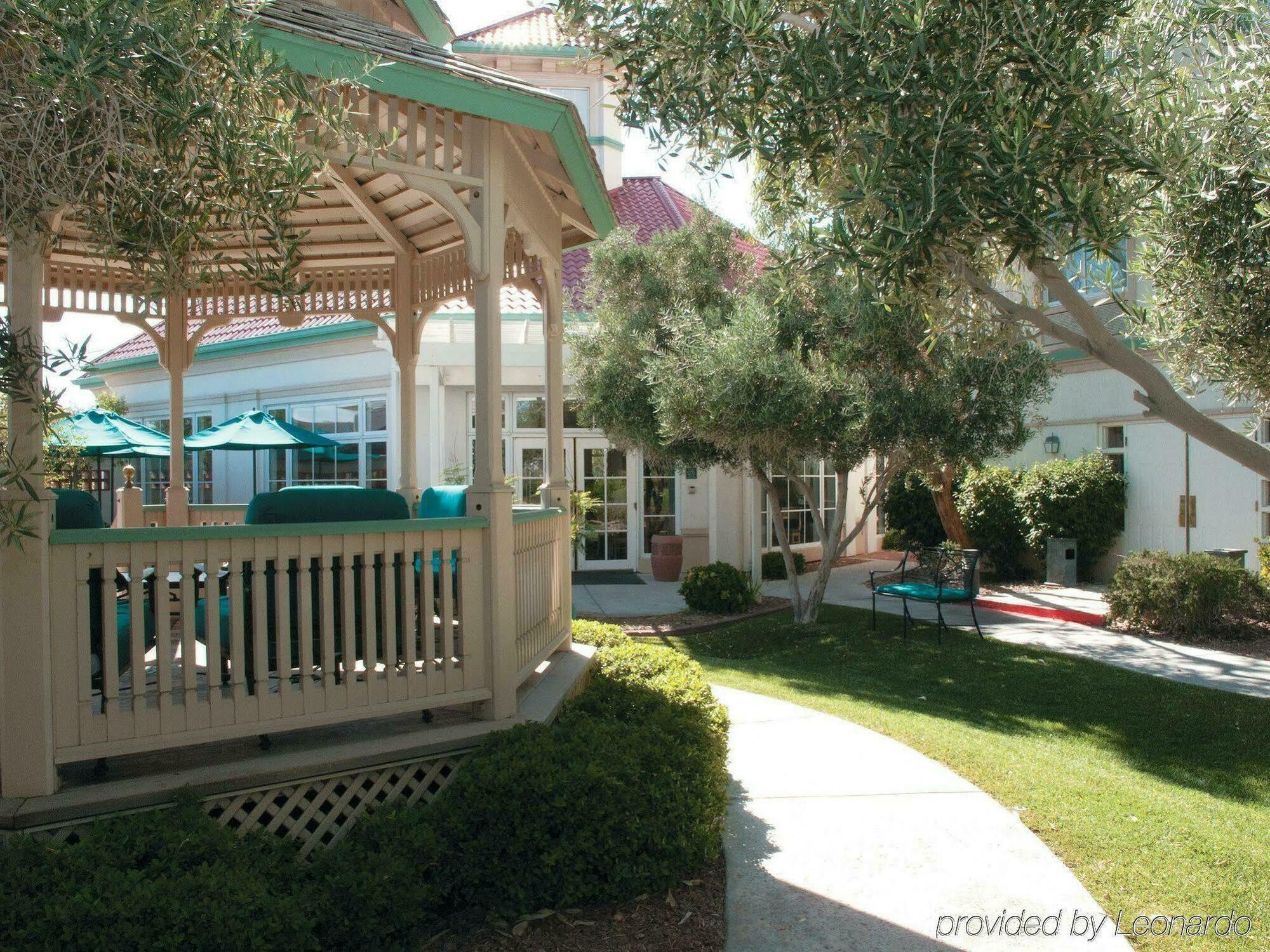 La Quinta By Wyndham Las Vegas Summerlin Tech Exterior photo